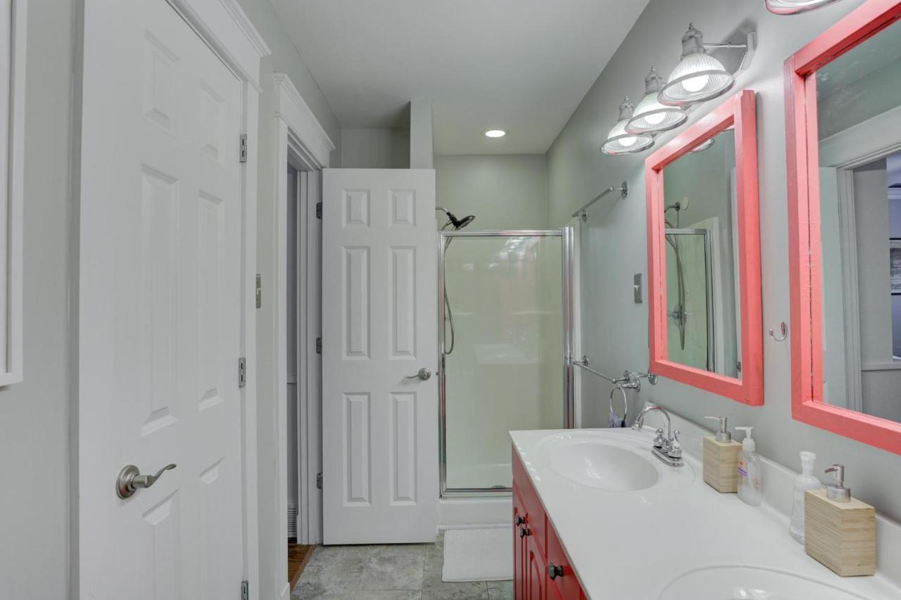 Hip And Spacious Midtown Cottage Near Beale Street メンフィス エクステリア 写真